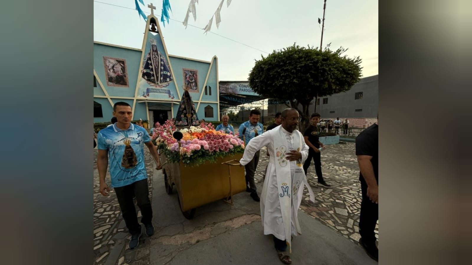 Comunidade católica celebra Nossa Sra Aparecida em Santarém