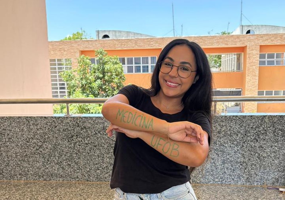 Samille foi aprovada em Medicina na UFOB — Foto: Arquivo pessoal
