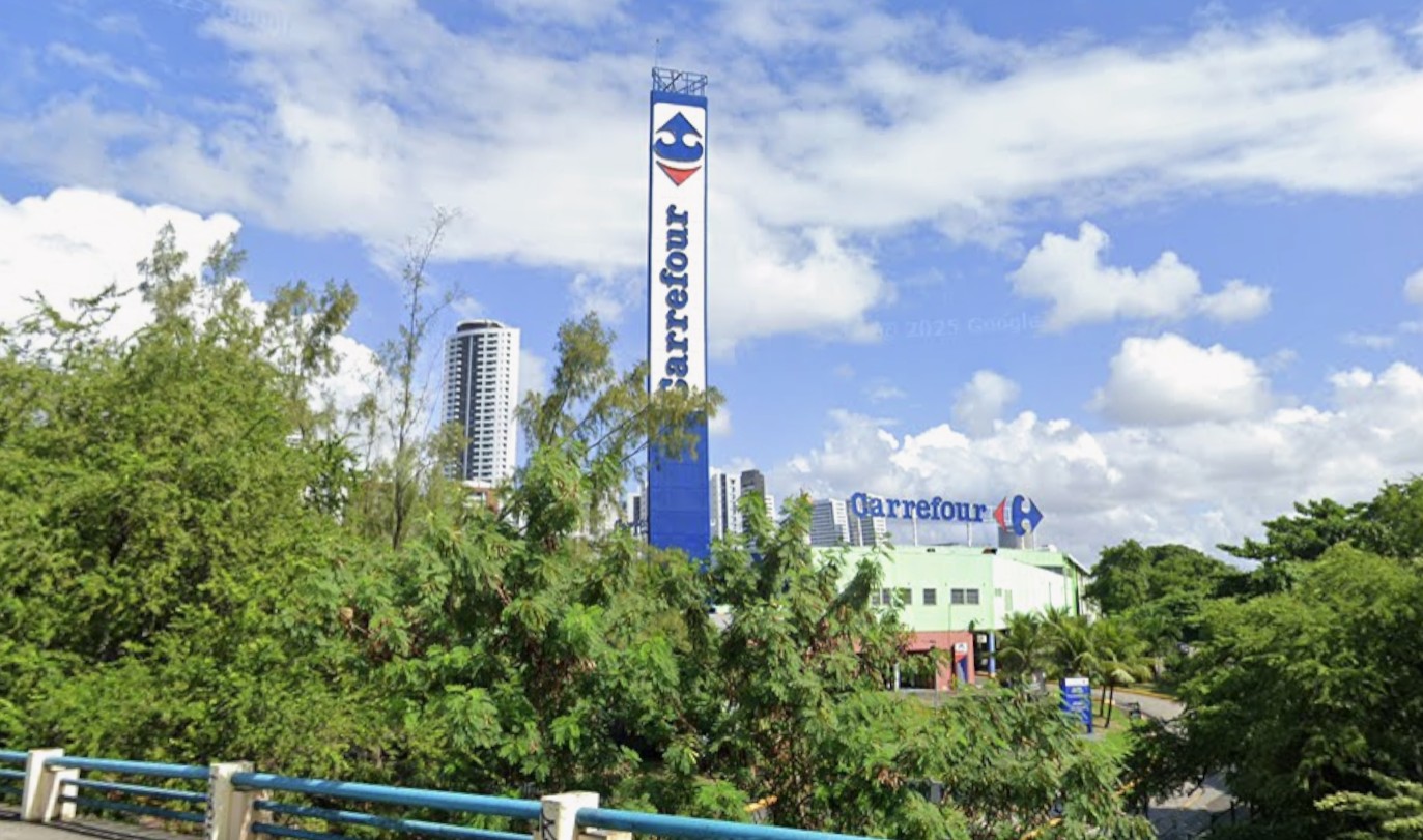 Funcionário do Carrefour é investigado por importunação sexual contra adolescente em banheiro de supermercado