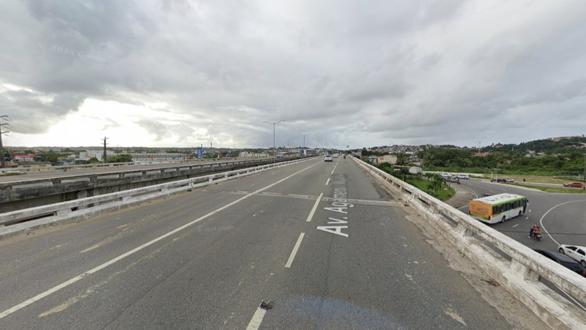 Motociclista fica ferido ao ser atingido por linha de pipa com cerol em viaduto em Olinda; passageira também se feriu