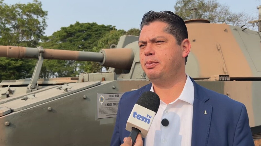 Candidato à Prefeitura de Itapetininga, Jeferson Brun participa de solenidade no Tiro de Guerra e fala sobre a formação de jovens 