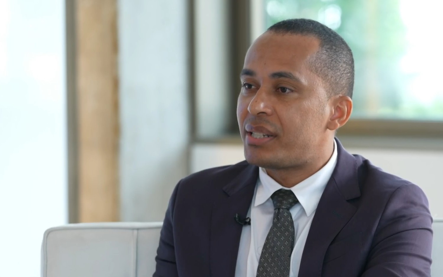 Ben Mendes defende combate ao crime organizado, propõe investir em centros de saúde e sugere PPPs para expansão ferroviária