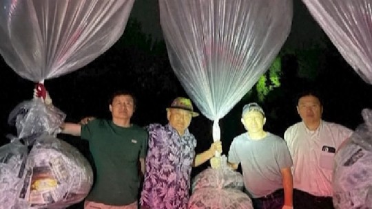Ativistas enviam balões com vídeos de k-pop, dinheiro e panfletos contra Kim Jong-un para a Coreia do Norte