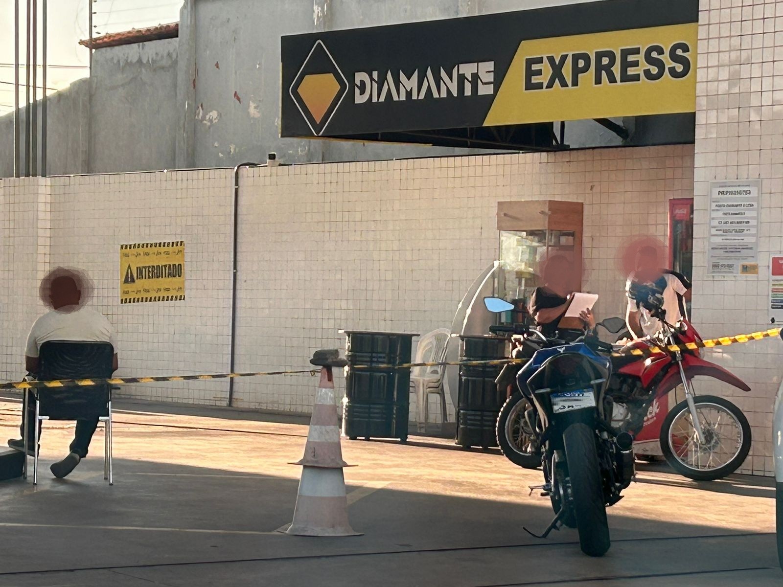 Frentistas de postos investigados por suspeita de ligação com o PCC no Piauí denunciam atraso em salários e 13º