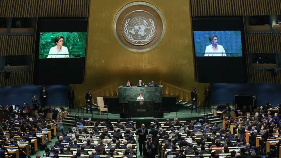 A ex-presidente Dilma Roussef falando na Assembleia Geral da ONU em 2015. — Foto: John Moore/Getty Images via BBC