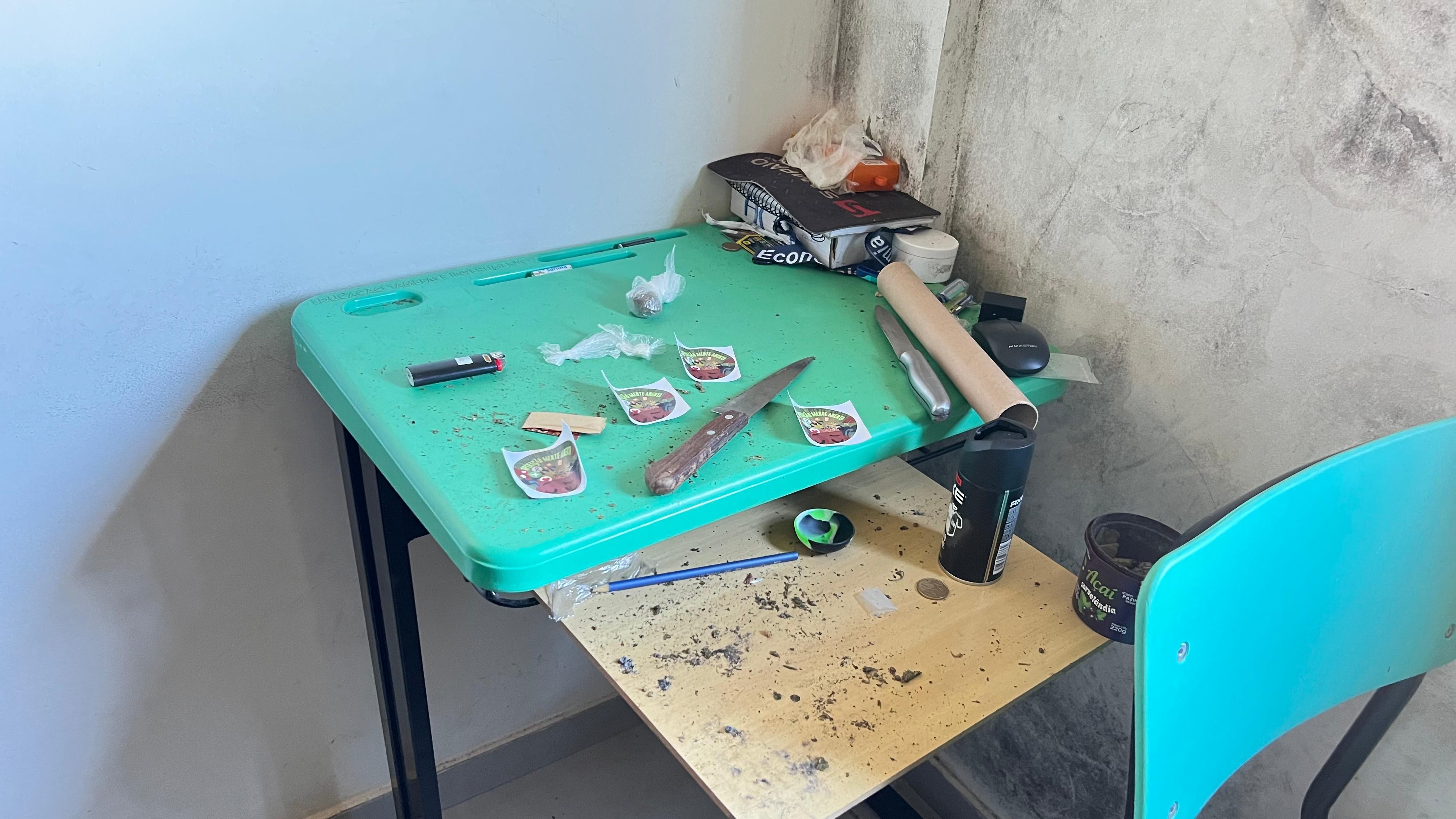 Universitários suspeitos de traficar drogas de dentro da Casa do Estudante da UFSM são alvo de operação da PF