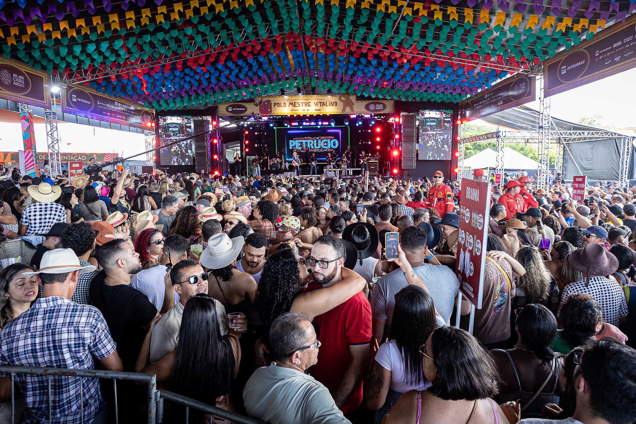 Alto do Moura encerra São João de Caruaru 2026 com forró, tradição e a força da cultura popular