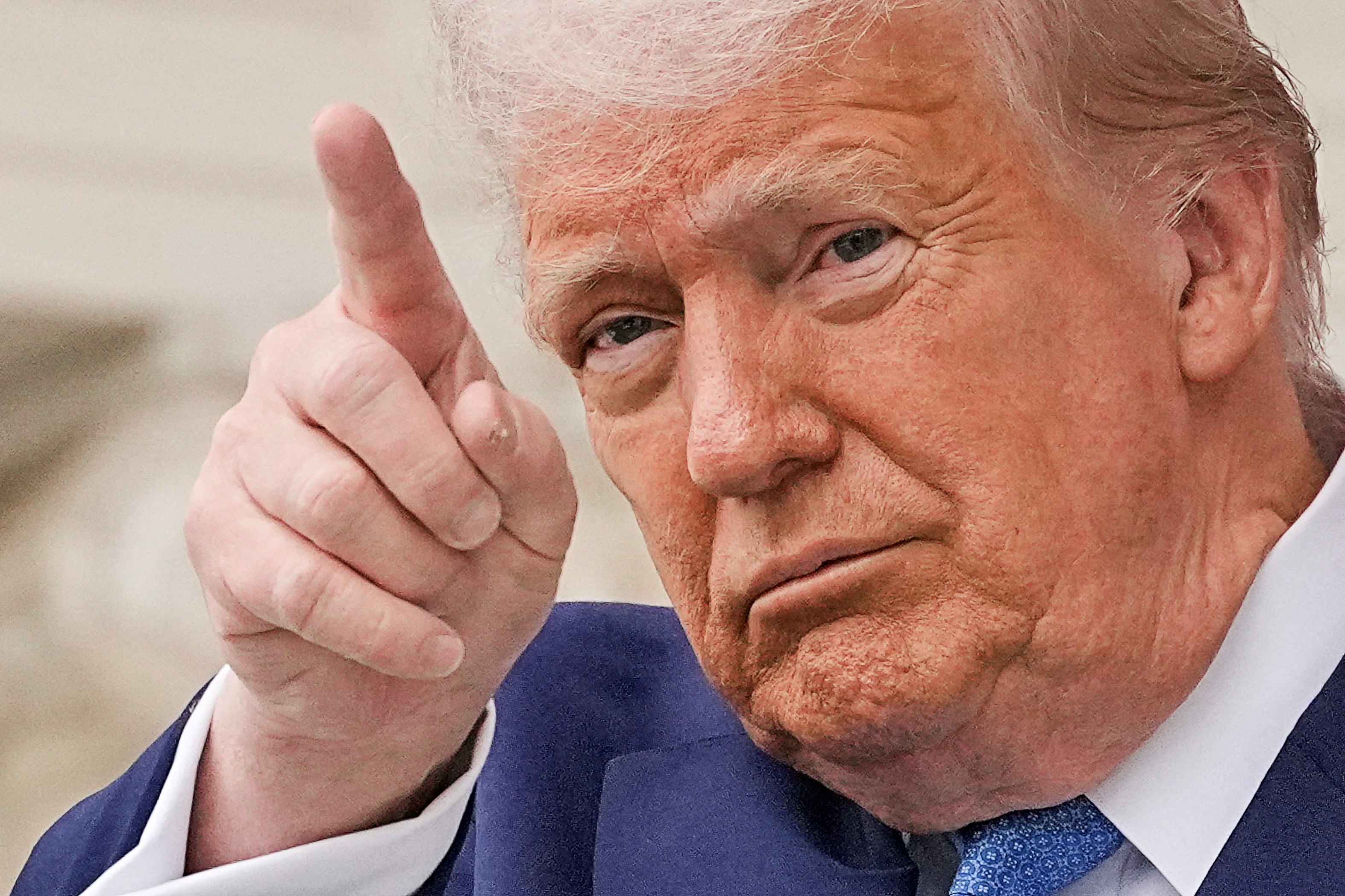 Trump ordena pausa na concessão de vistos de estudantes e considera analisar redes sociais de solicitantes