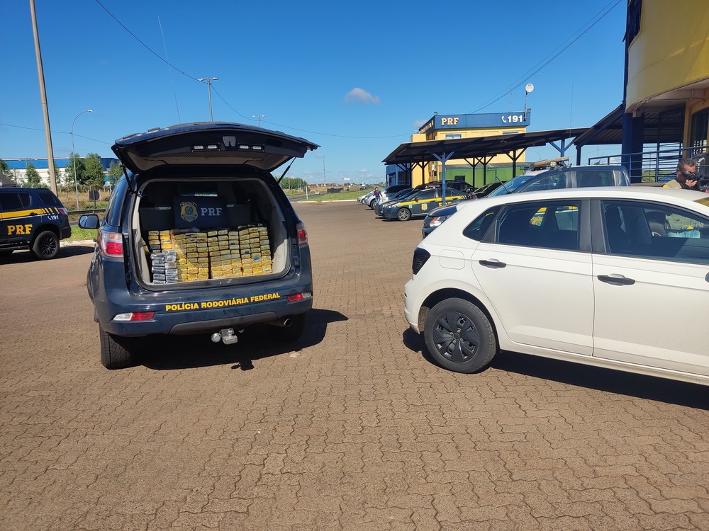 Uberlândia: Motorista é preso por tráfico de drogas com 180 kg de maconha no porta-malas na BR-153