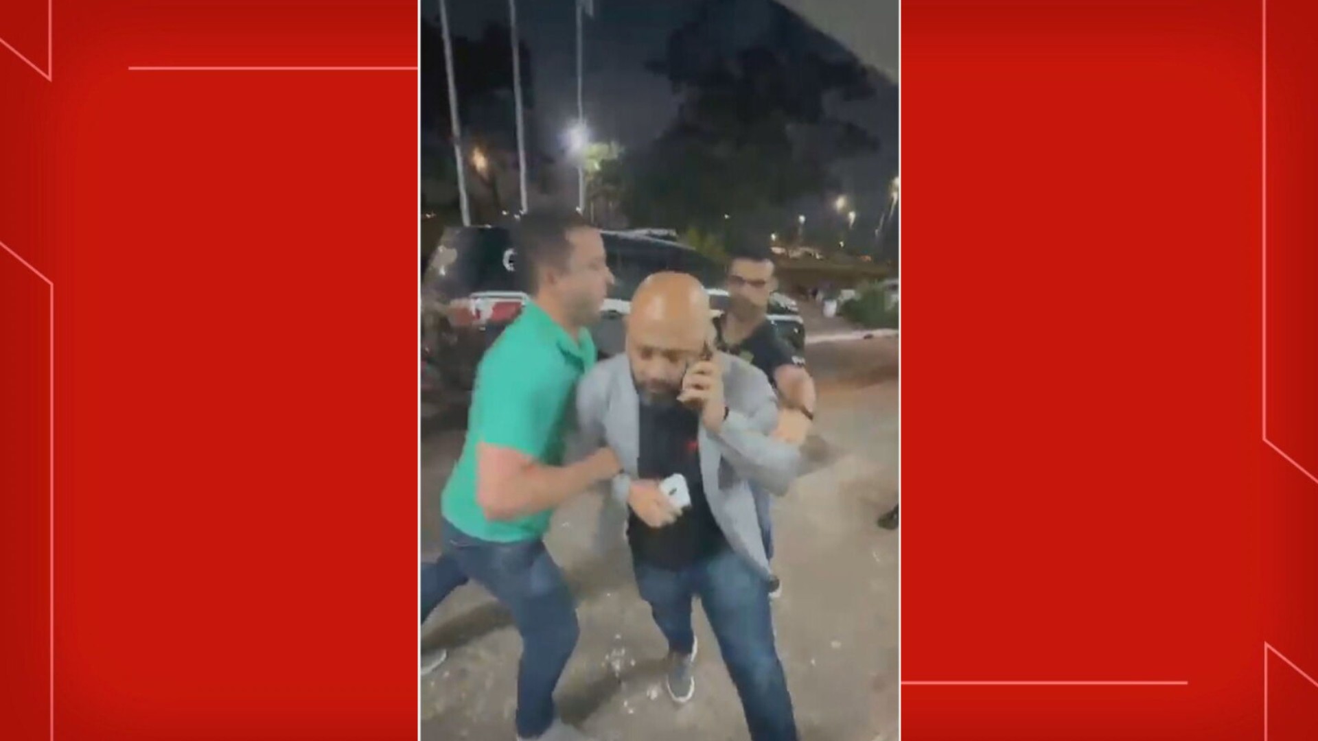Advogado diz ter sido agredido e algemado por policiais em delegacia do DF; veja VÍDEO