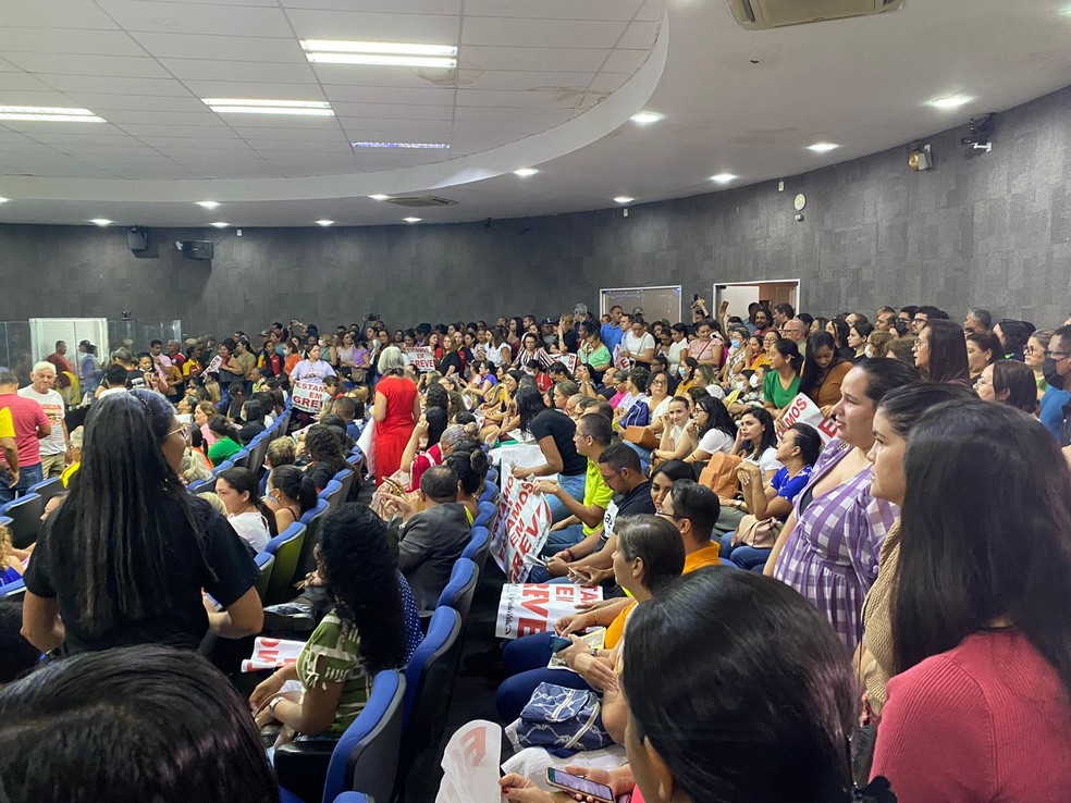 Câmara de Teresina mantém veto ao reajuste de 20,8% para professores da rede municipal — Foto: Jonas Carvalho