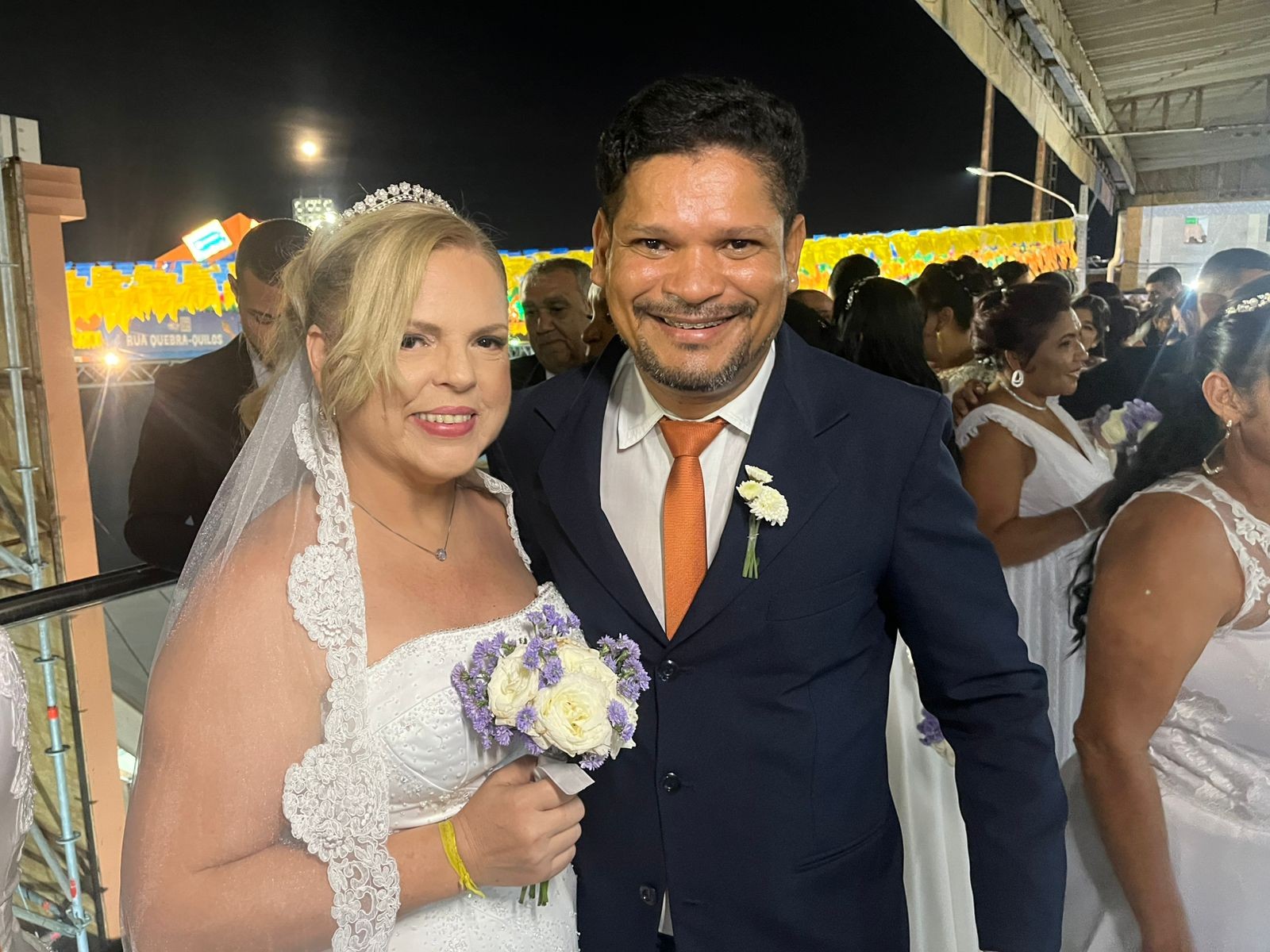 Cantor que conheceu noiva durante show no Parque do Povo se casa no São João 2025 de Campina Grande