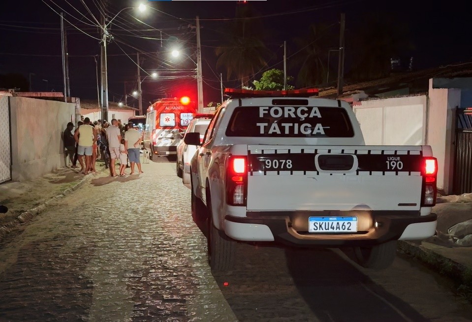 Homem é morto a tiros e duas mulheres ficam feridas, após ataque em Alhandra 