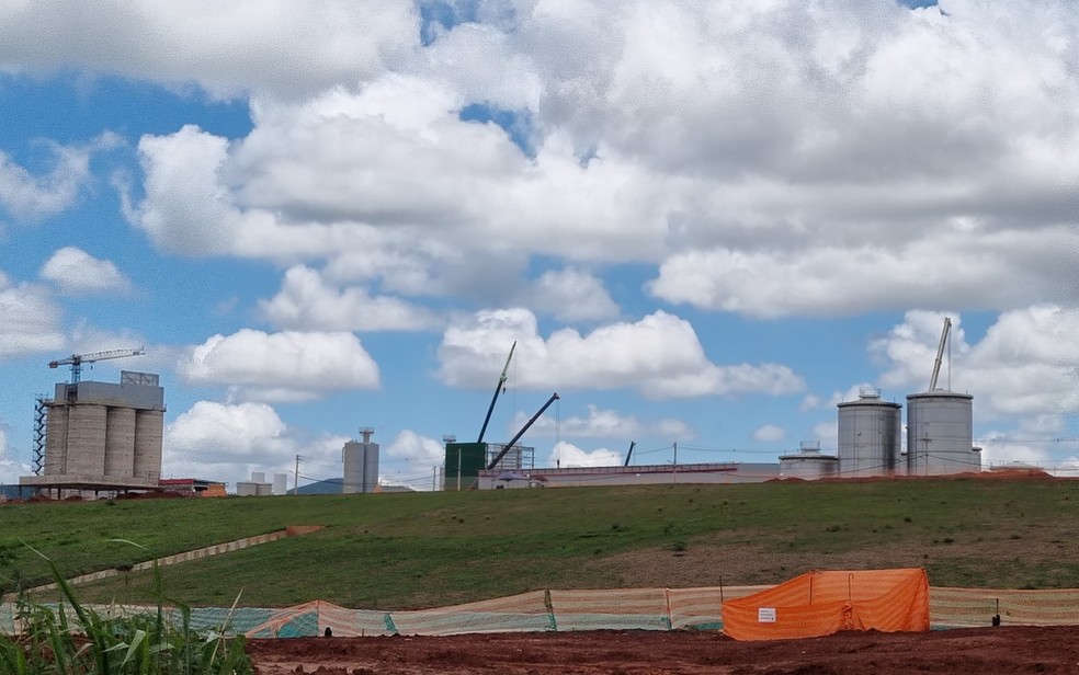 Canteiro de obras de cervejaria é furtado em Passos — Foto: Helder Almeida