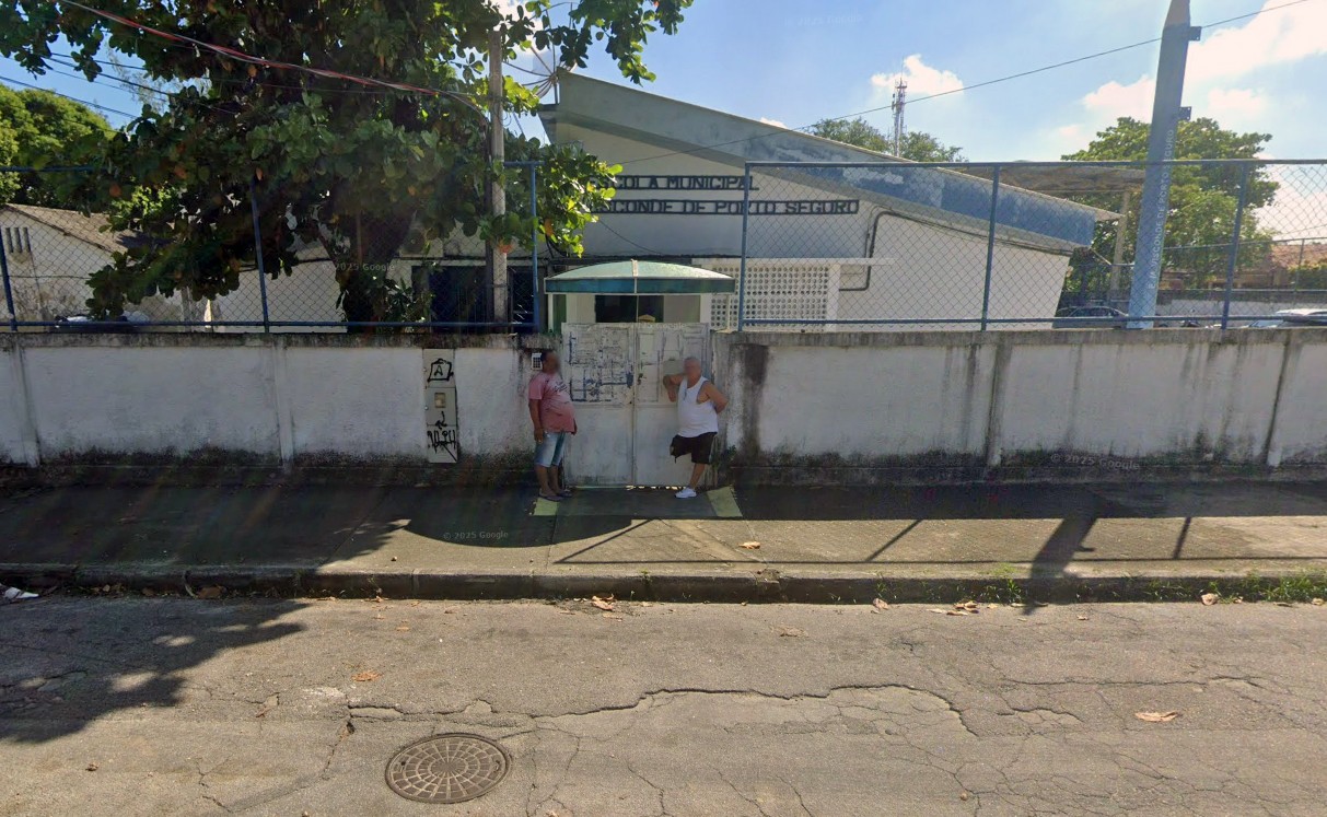 Infestação de pulgas muda local de votação de 3 mil eleitores na Zona Oeste do Rio
