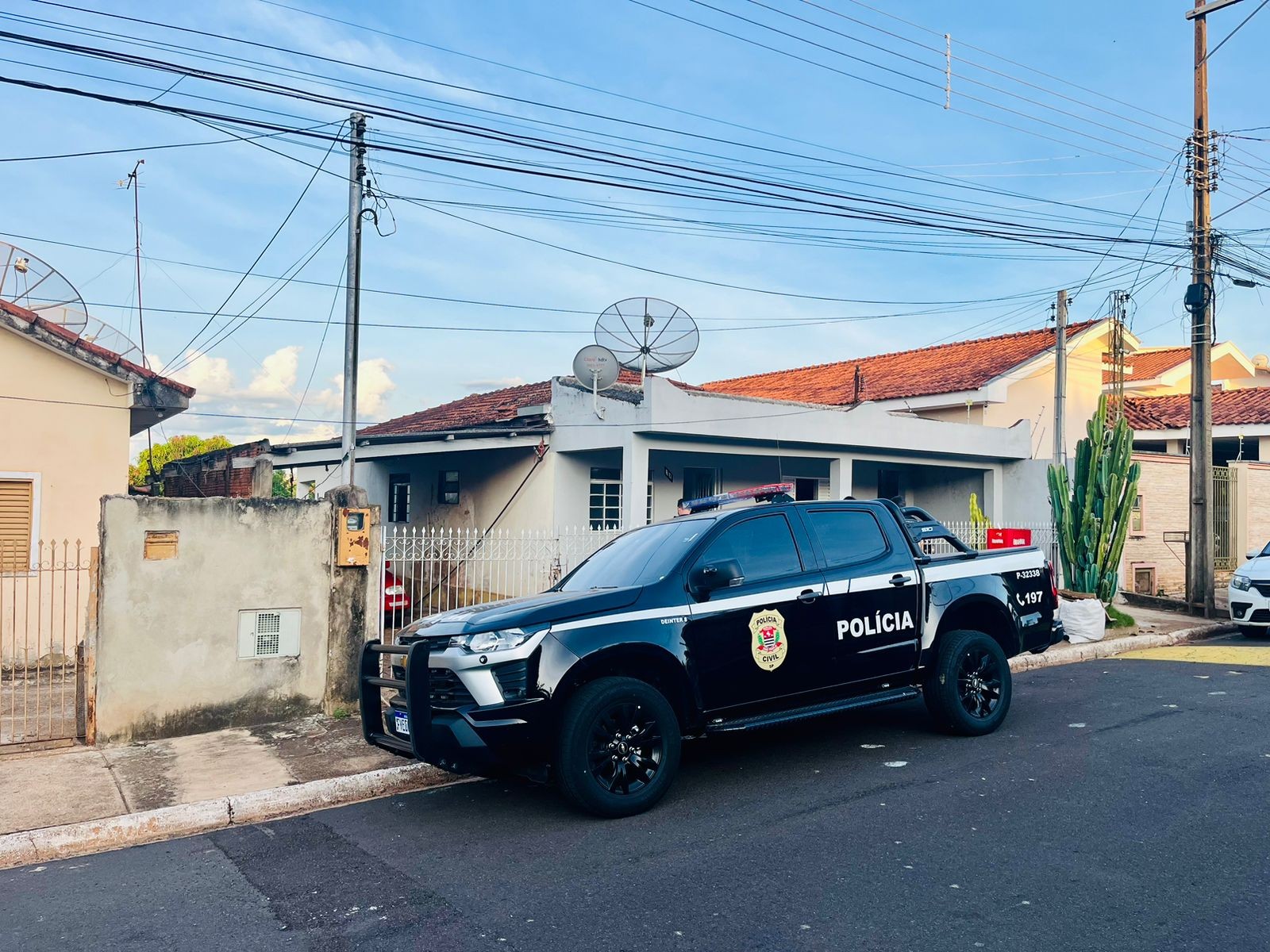 Polícia prende cinco suspeitos de invadir casa e render mulher e funcionários em Presidente Prudente