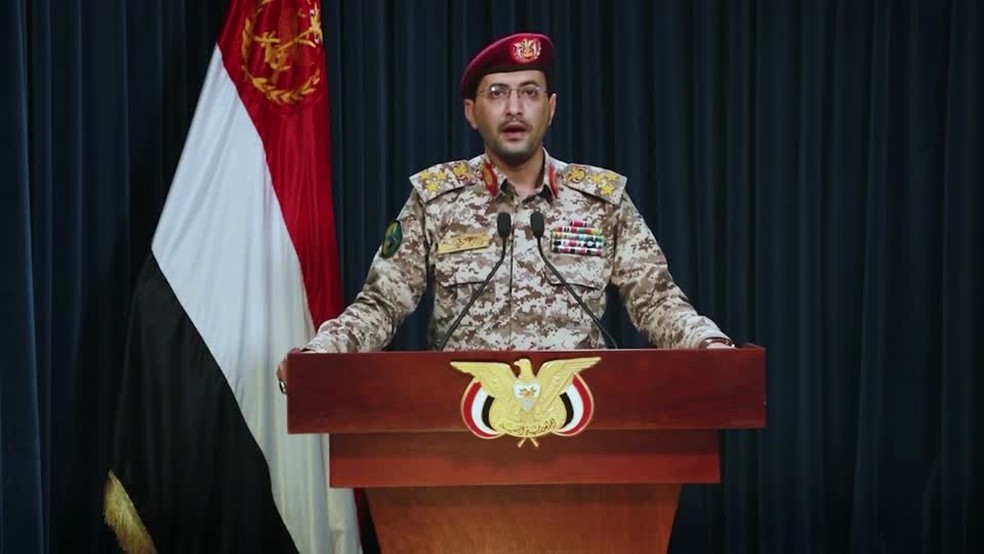 Porta-voz militar Houthi confirma ataque com mísseis e drones contra contra cidade israelense. — Foto: Houthi Media Center