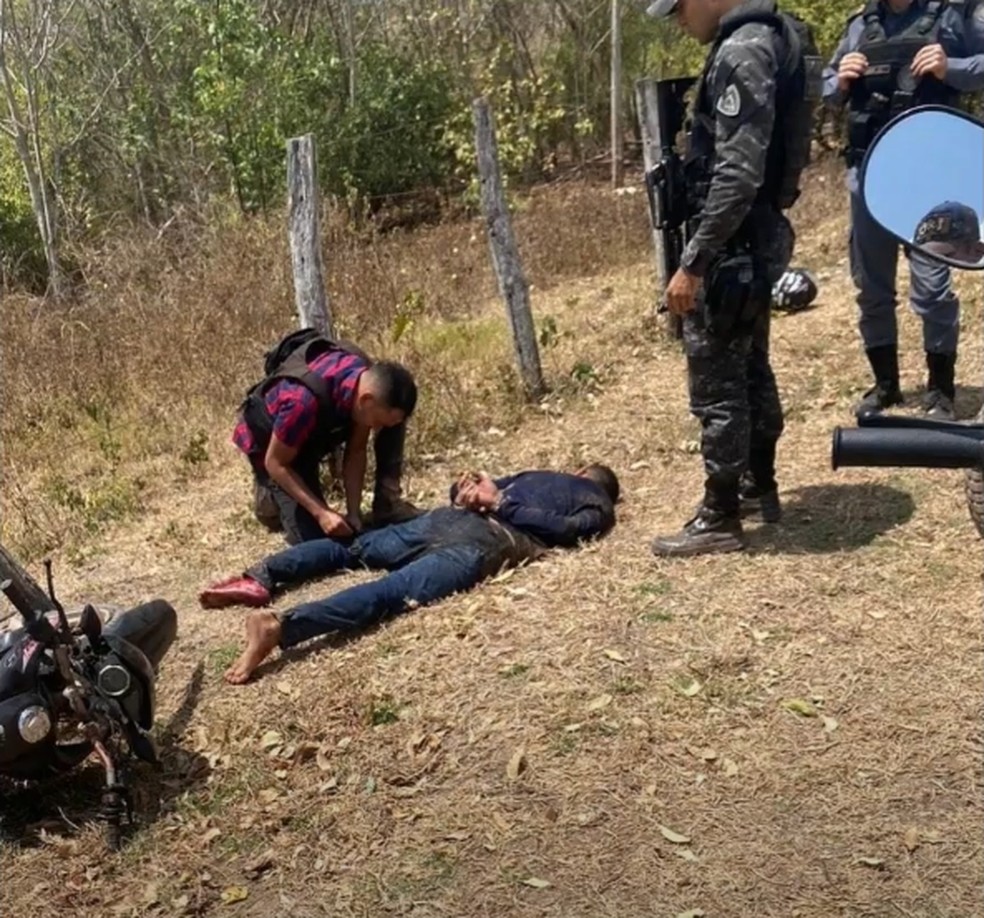 No momento da prisão, Wendel Machado reagiu a abordagem policial e acabou sendo baleado no calcanhar esquerdo. — Foto: Divulgação