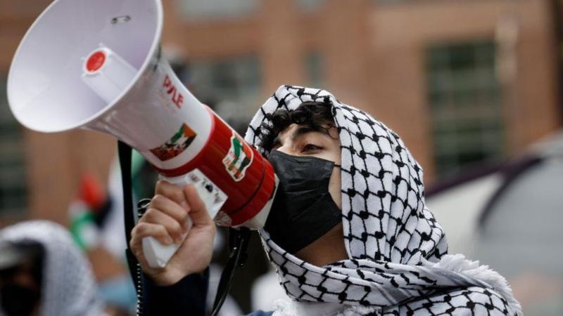 O que querem estudantes que protestam contra guerra em Gaza e outros 5 pontos para entender crise nas universidades dos EUA