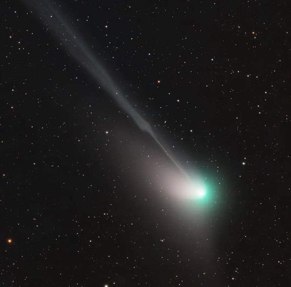 Como achar o cometa verde que está de passagem pelo céu do Brasil?  Astrônomo dá dicas para ver o astro, Ciência