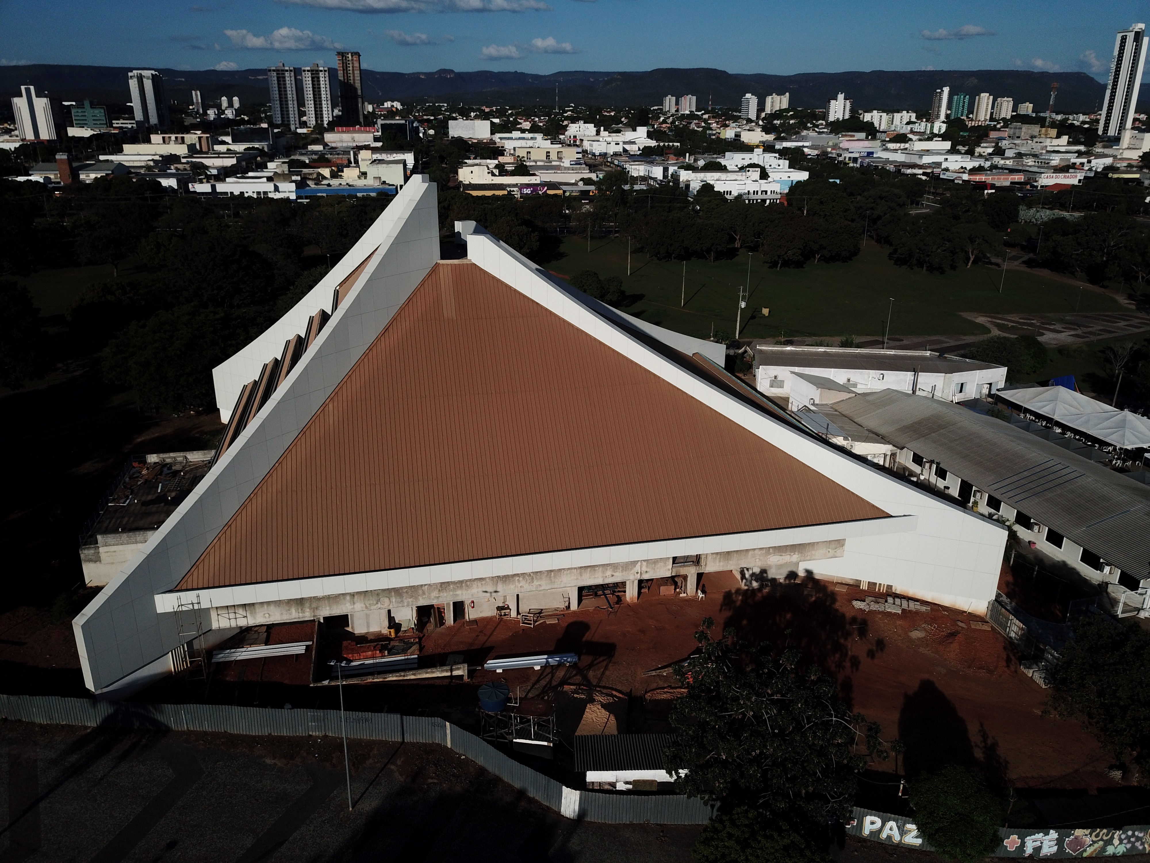 Número de católicos no Tocantins reduziu 20% e de evangélicos aumentou 24%, diz IBGE