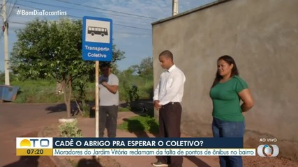 Falta de cobertura em ponto de ônibus provoca reclamações de moradores do Jardim Vitória