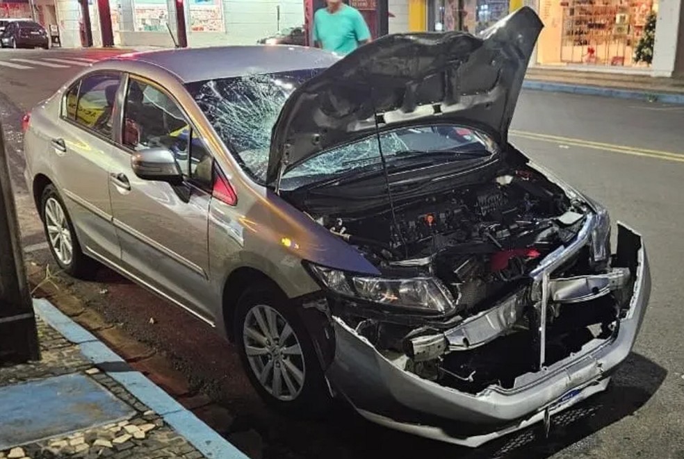 Motociclista morre após ser atingido por motorista embriagado no Centro, em Adamantina (SP) — Foto: Redes sociais