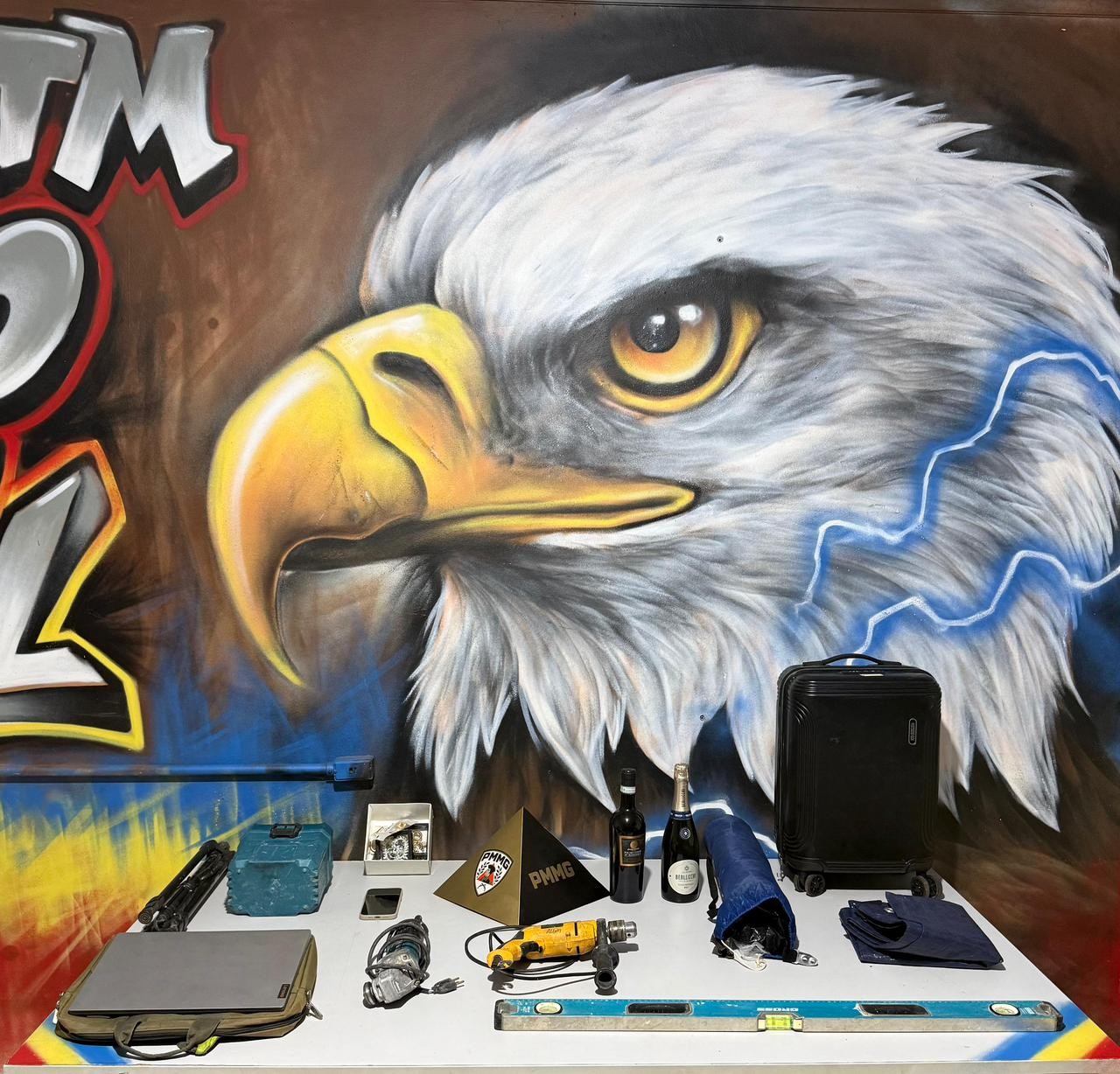 Um mês após furto, sinal de celular leva PM a casa com vários objetos furtados em Ipatinga