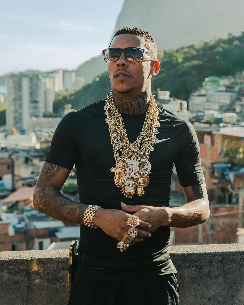 O funkeiro Poze do Rodo disse que teve R$ 2 milhões em joias roubados — Foto: Divulgação