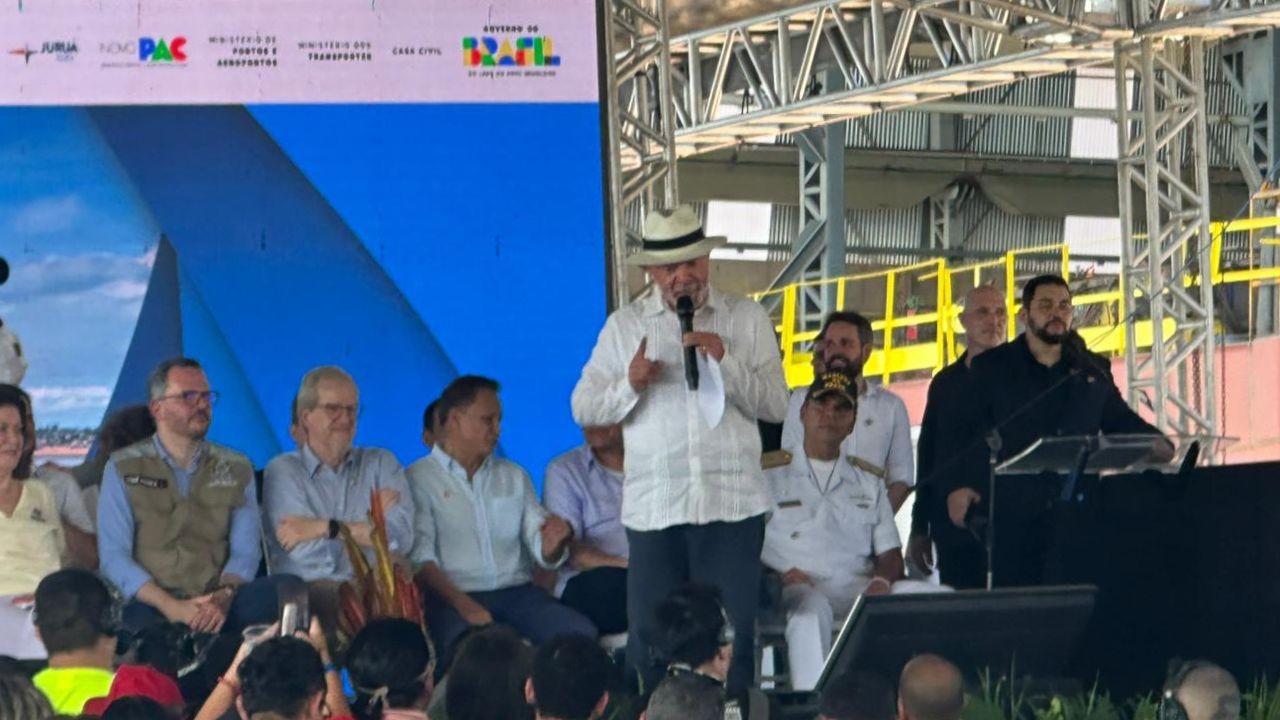 Amazonas terá investimentos em energia, transporte fluvial e infraestrutura, anuncia Lula