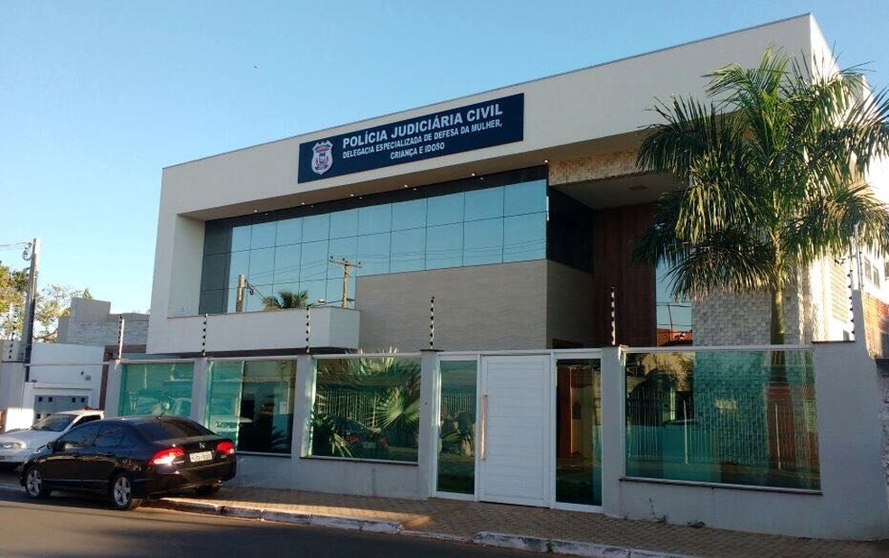 Delegacia da Mulher de Várzea Grande investiga o caso — Foto: Polícia Civil