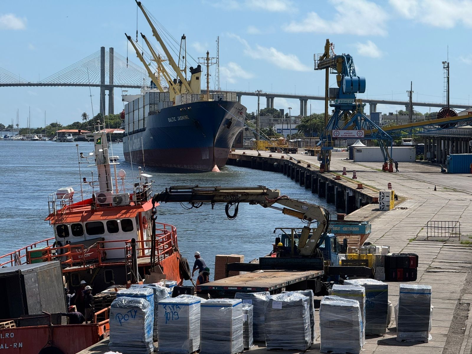 Porto de Natal: Codern publica edital de concurso público com salários iniciais de até R$ 5,7 mil