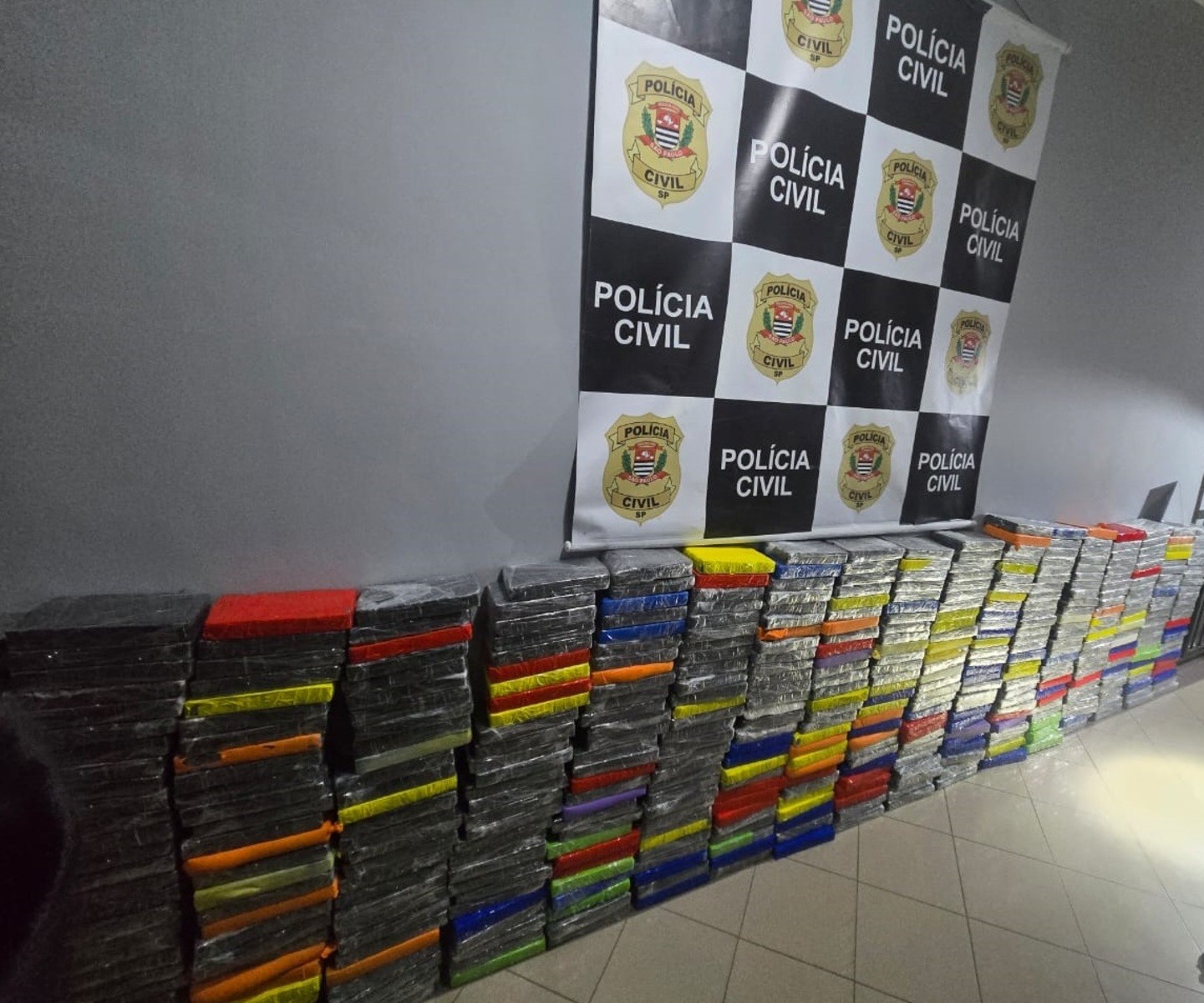 Dise de Mogi das Cruzes prende suspeitos com meia tonelada de cocaína