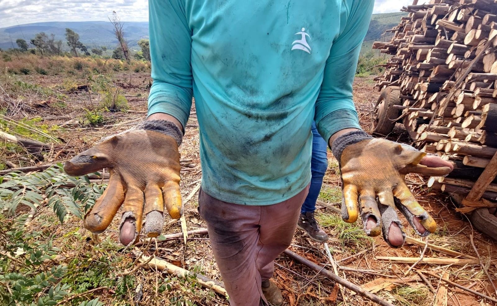 Oito trabalhadores, um deles com 74 anos, são resgatados em situação análoga à escravidão no Vale do Jequitinhonha