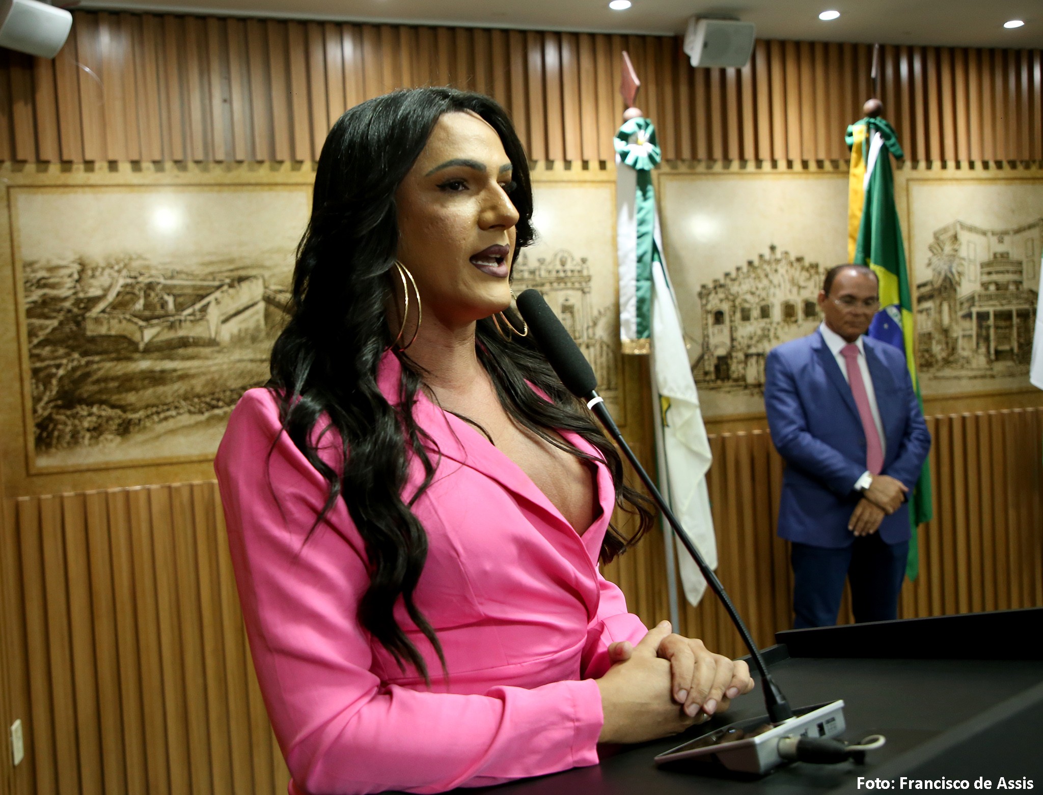 Thabatta Pimenta é a primeira mulher trans eleita deputada federal no RN