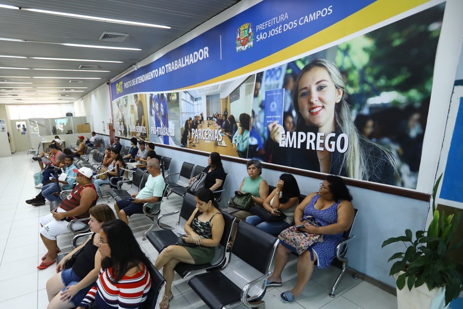PAT de São José dos Campos começa a semana com mais de 500 vagas de emprego