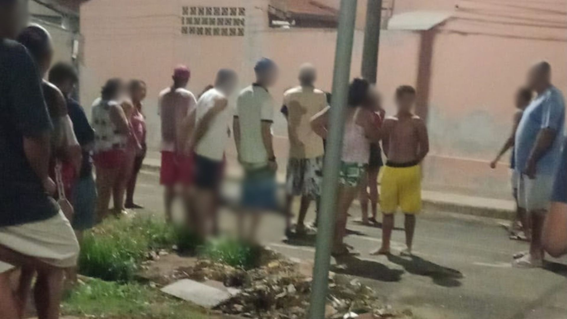 Homem é morto a tiros após discussão em bar de Nova Granada