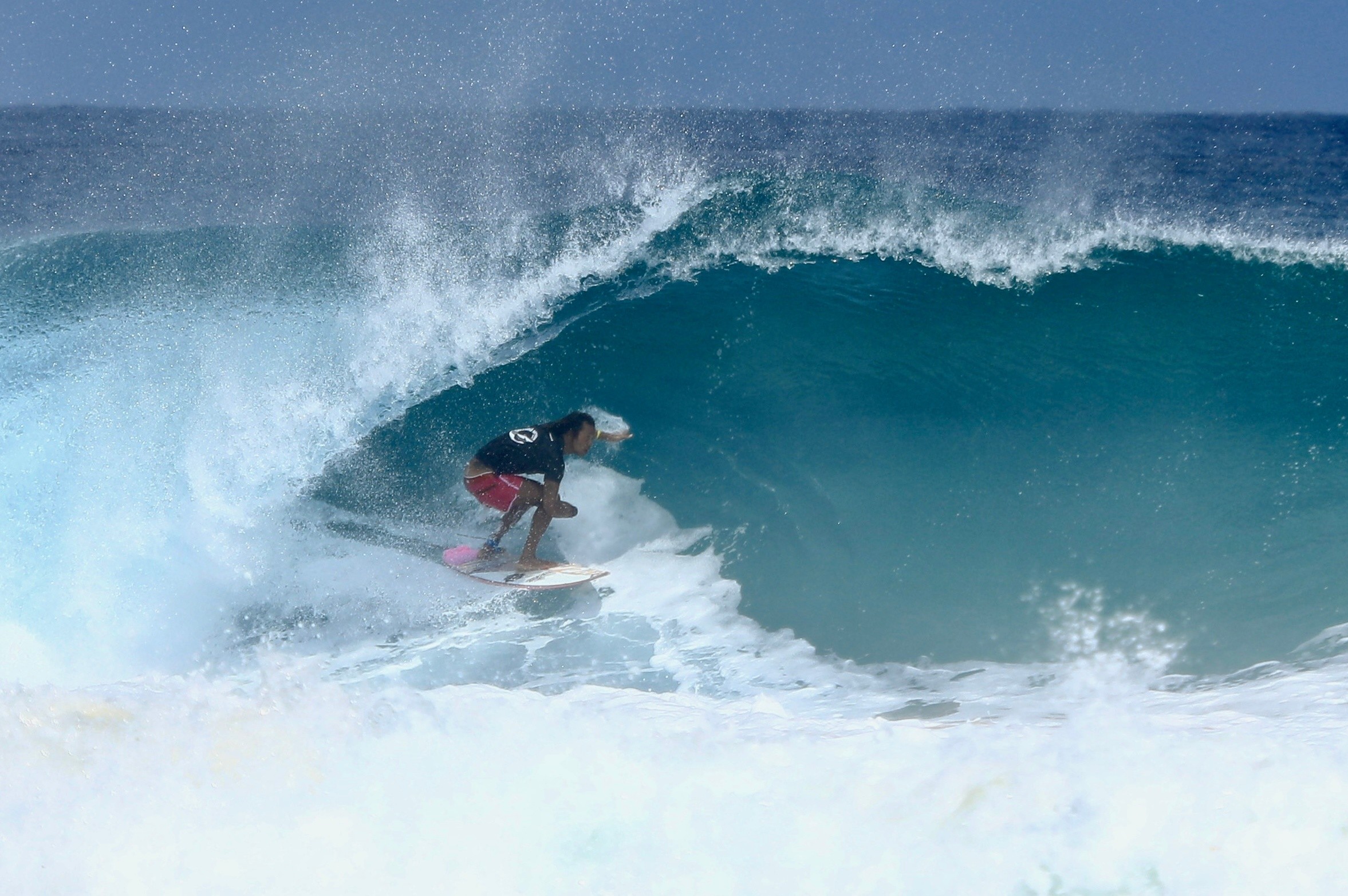 Buday Santos é campeão do circuito de surfe de Fernando de Noronha