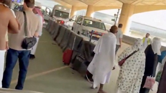 Aeroportos da Arábia Saudita voltam a ser bombardeados; Houthis reivindicam ataques
