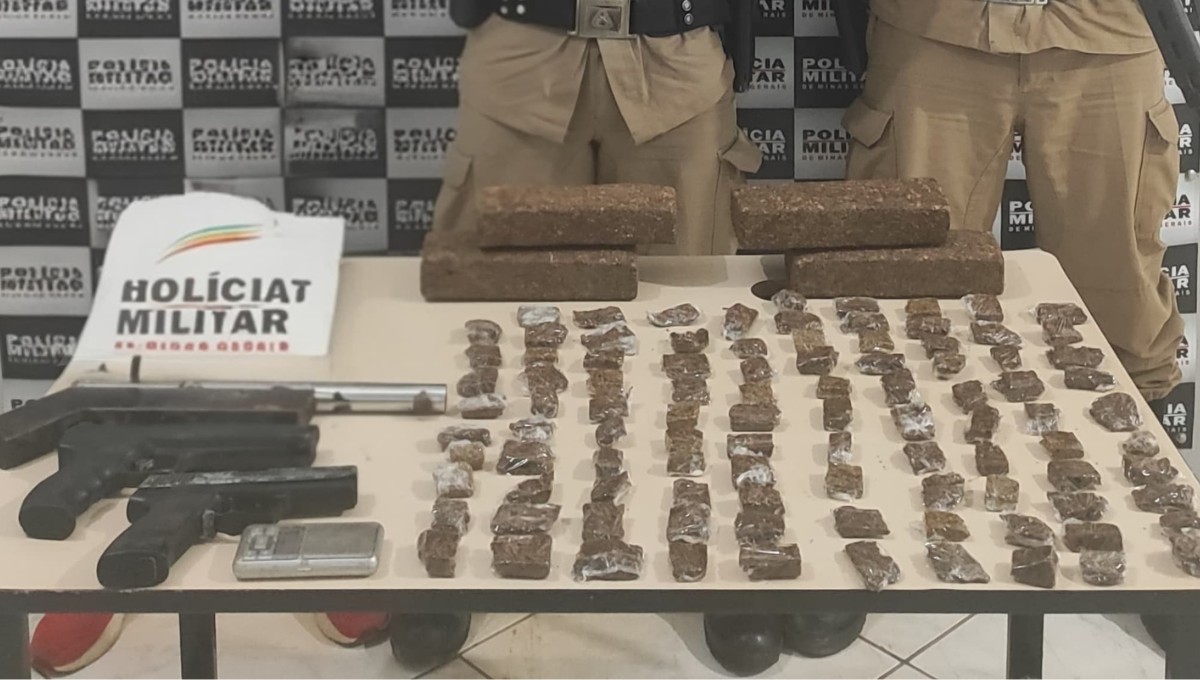 Polícia encontra drogas e armas em casa abandonada na zona rural de São José da Safira