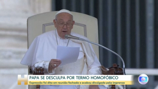 Papa aconselha padres a serem ágeis para que fiéis não cochilem: 'pessoas dormem e com razão' - Programa: Jornal Hoje 
