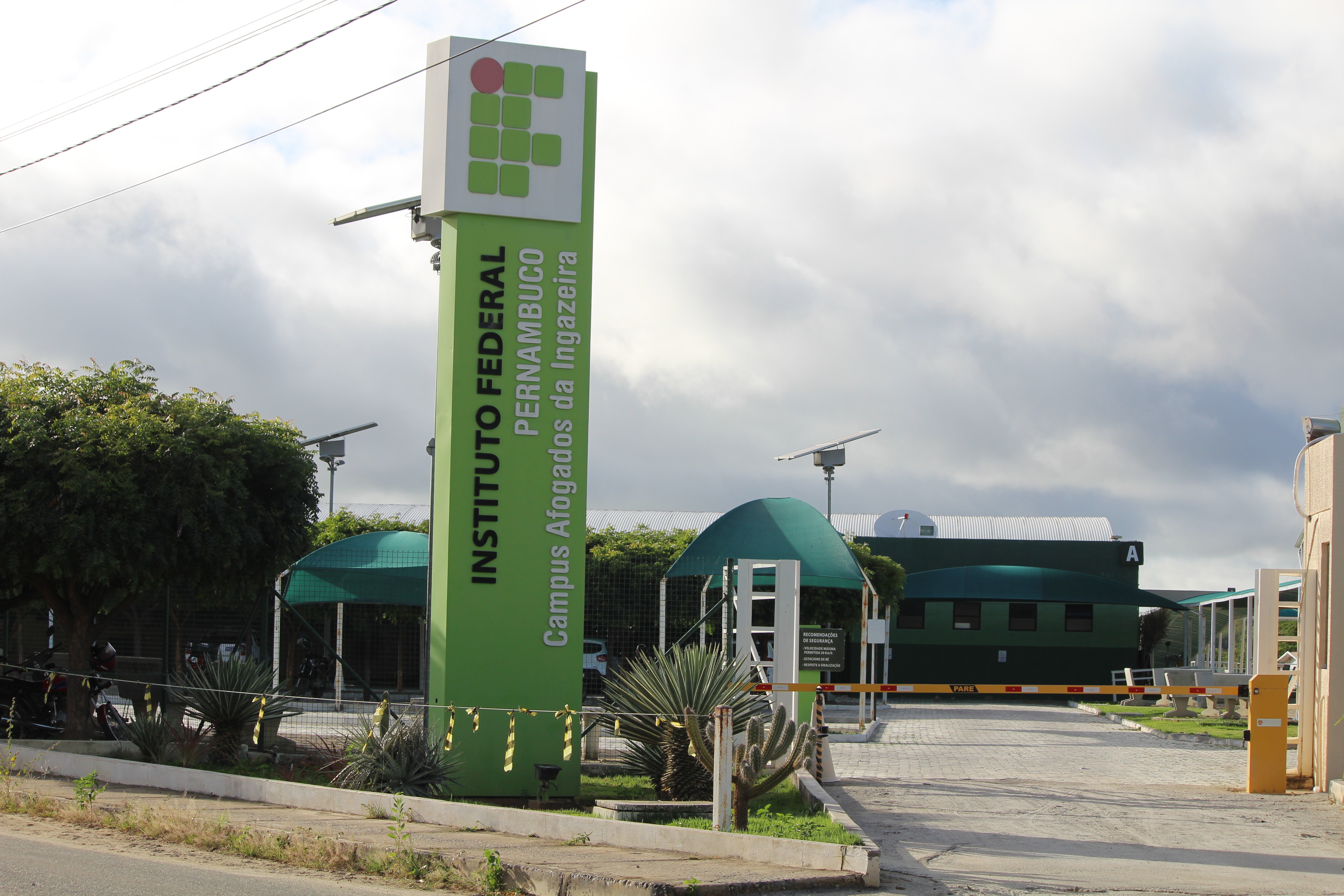 IFPE abre seleção com 4,5 mil vagas em cursos técnicos e de graduação | G1