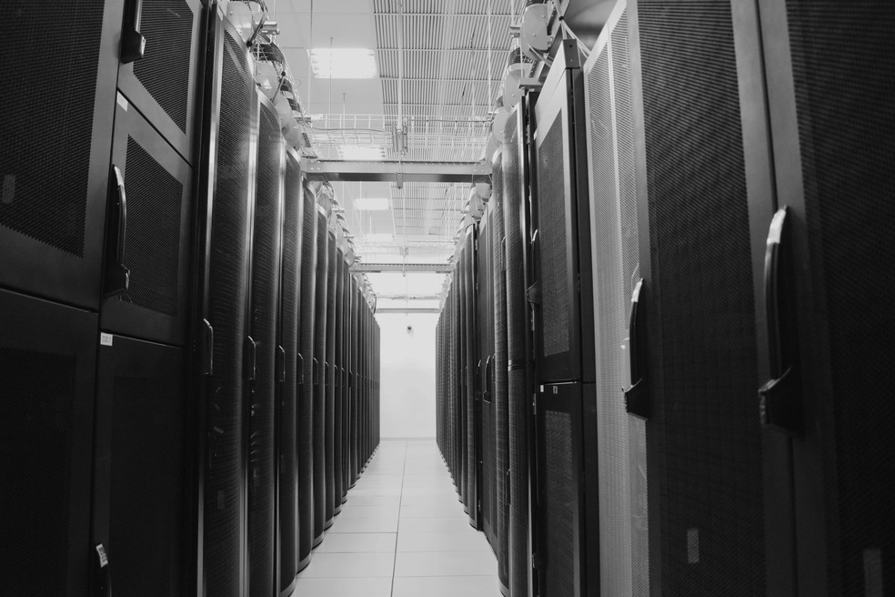 Datacenters funcionam 24 horas por dia e concentram uma grande quantidade de equipamentos — Foto: Gabriella Ramos/g1