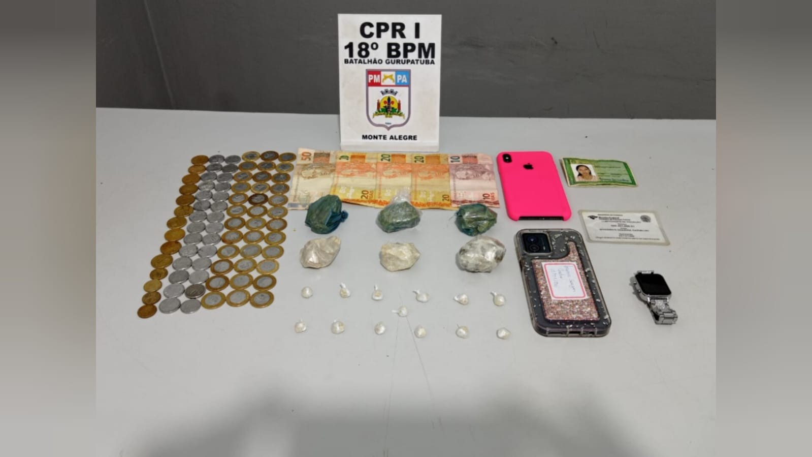 Mulher engasga com droga durante abordagem policial e recebe socorro de militar em Monte Alegre