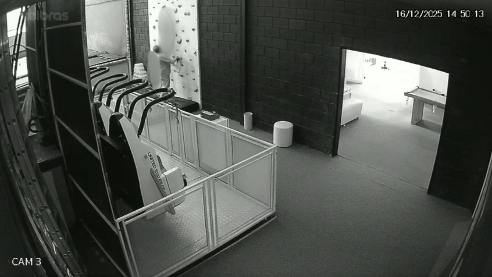 Homem é preso suspeito de abusar de criança em casa de festa no DF