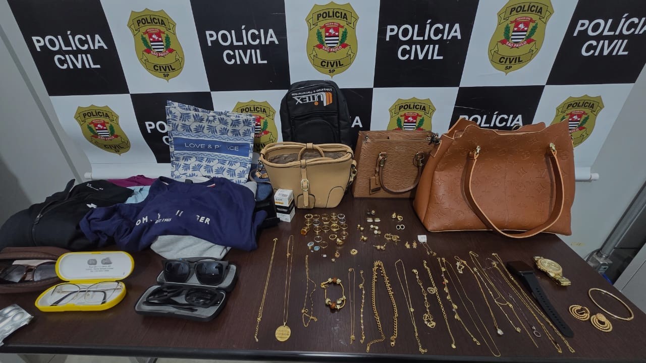 Diarista é presa suspeita de furtar joias e objetos avaliados em R$ 300 mil em condomínio de luxo de Santa Bárbara