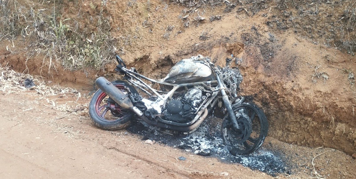Câmera de segurança registra ataque que matou homem e deixou outro ferido em Varre-Sai