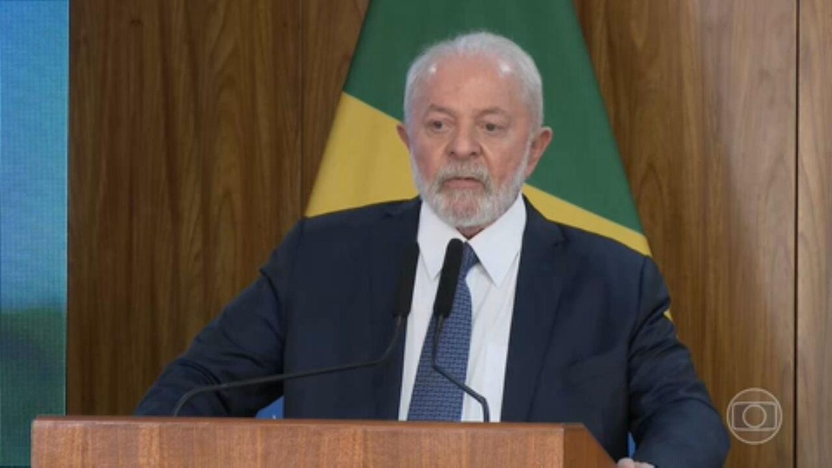 Após eleição de Milei, Lula diz que 'não tem que gostar' de outros presidentes: 'Cada um defendendo seus interesses'