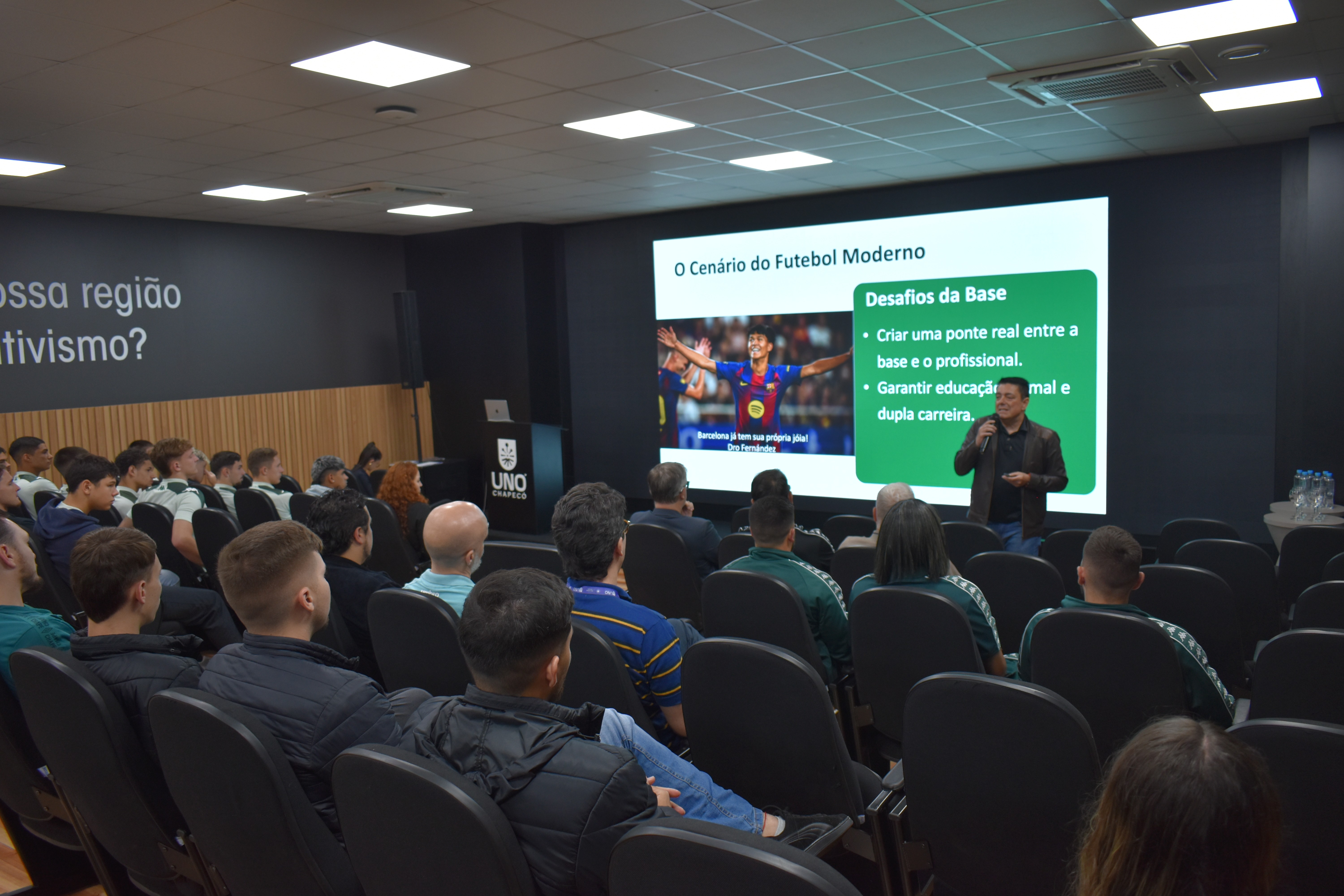 Unochapecó e Chapecoense lançam hub de ciência e saúde para qualificar atletas da base