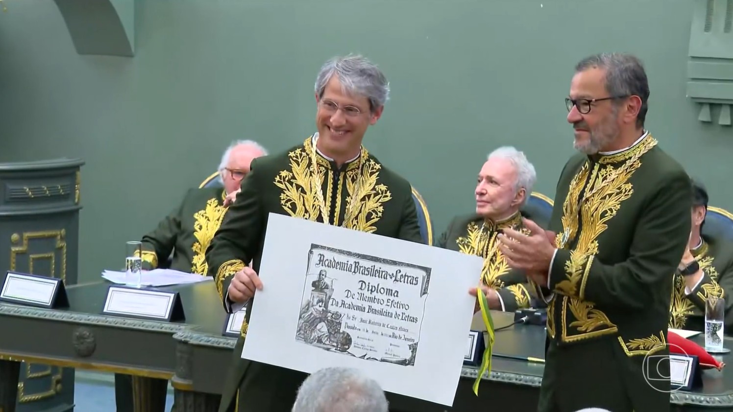José Roberto de Castro Neves toma posse na ABL